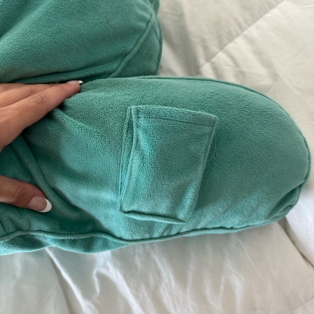 Teal Pillow with pocket - Picture 5 of 7
